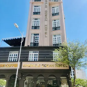 2* Отель Emerald Ocean