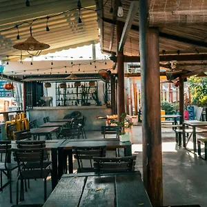 2* Отель Tuong Vy Boutique Mui Ne
